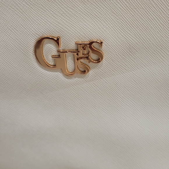Guess Purse - Picture 5 of 5